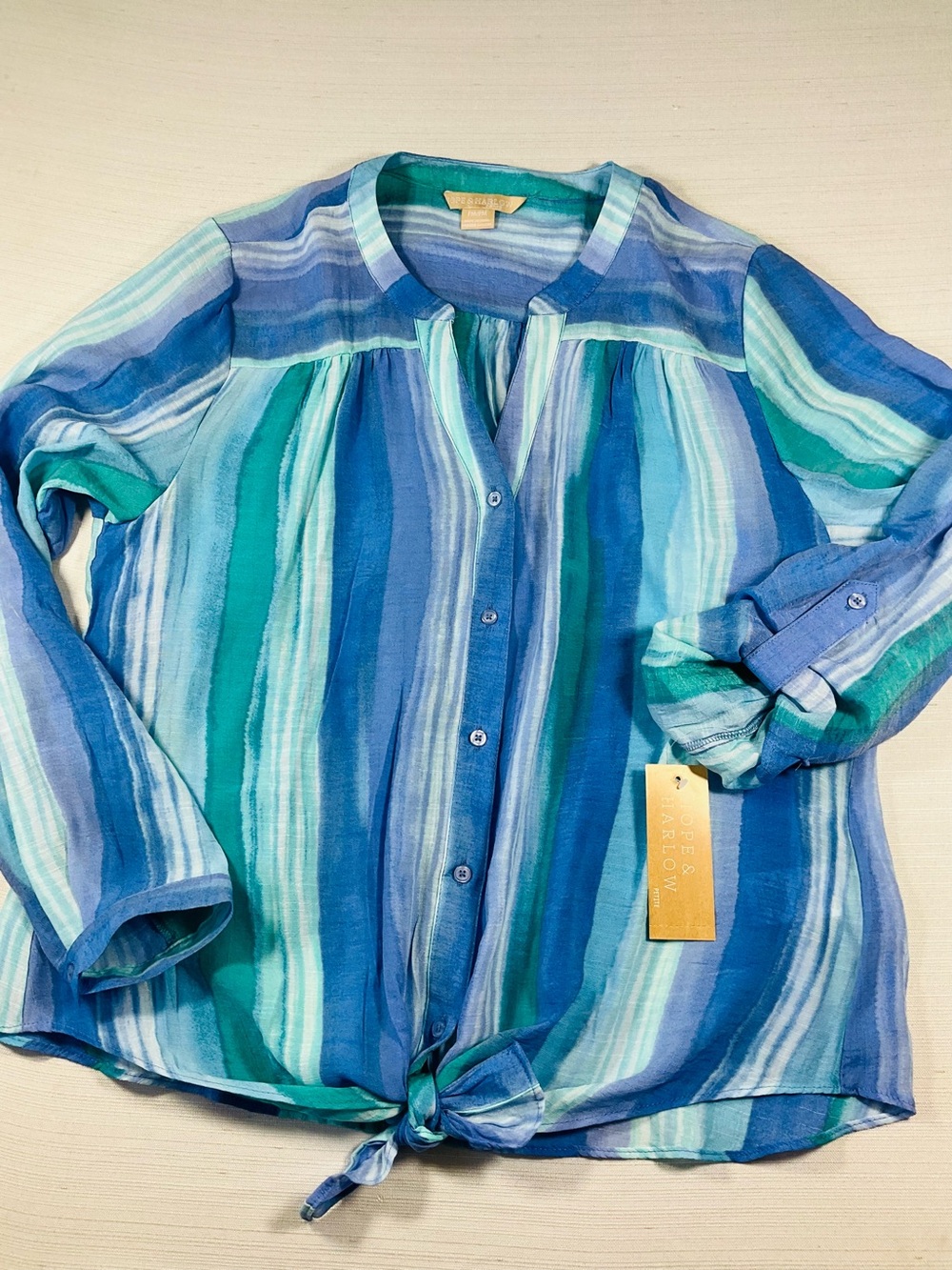 NWT HOPE & HARLOW Womens Lightweight Striped Blue Teal Tie-Hem Button Front Top